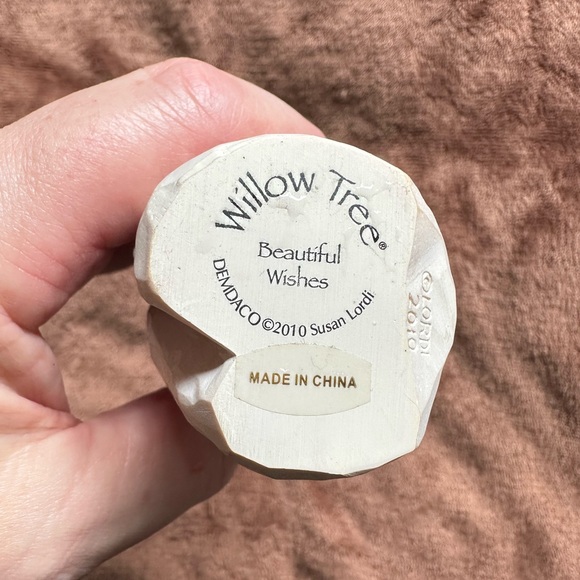 Willow Tree “Beautiful Wishes” Figurine - Picture 3 of 3